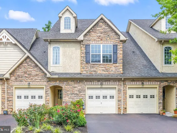2461 Merri Claude Dr, East Norriton, PA 19401