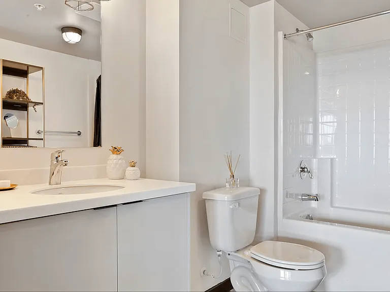 LOFT 205 Apartments — Photo 5
