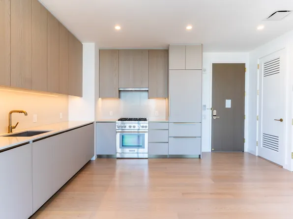 3 Court Square image 6 of 10