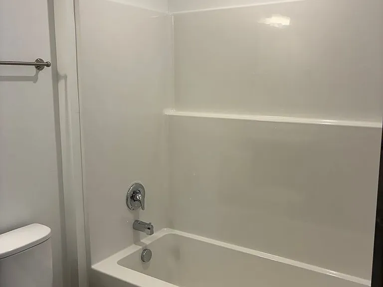 1144 Abigail Ln — Photo 14