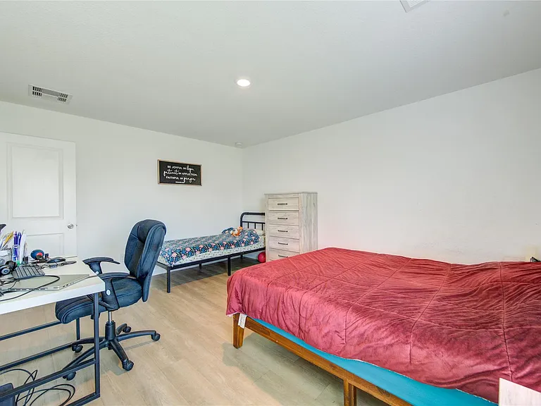 26923 Winward Creek Trl — Photo 32
