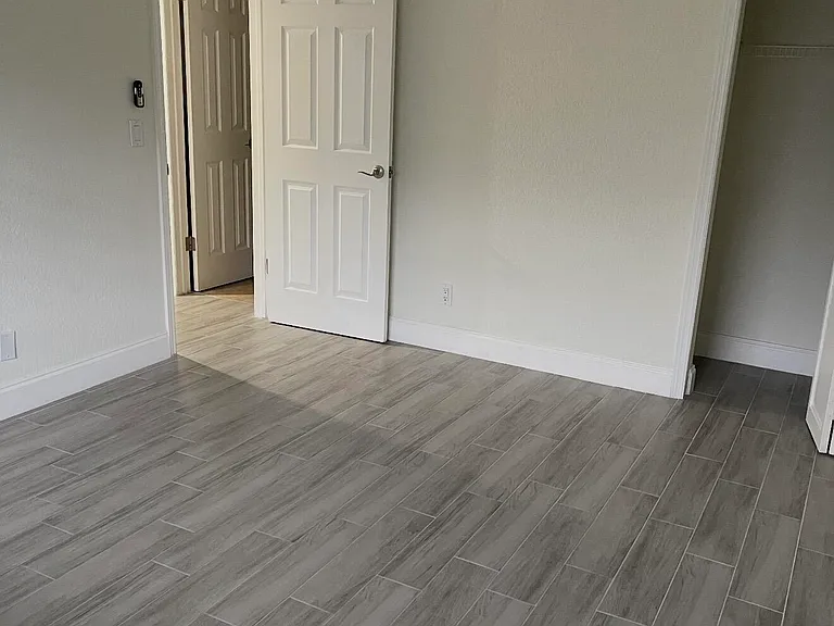 2820 SW 22nd Ave #211 — Photo 8