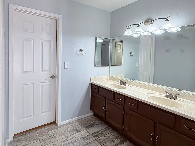 11815 N 65th Dr — Photo 33
