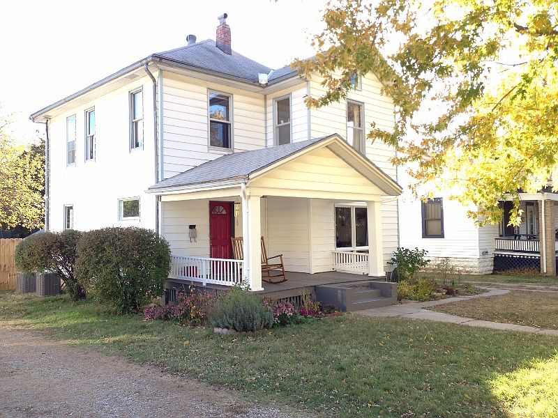 FRONT OF HOUSE