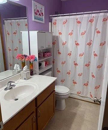 4th image of 1613 NW Garrett Dr