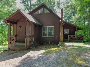 261 Knight Rd, Saluda, NC 28773