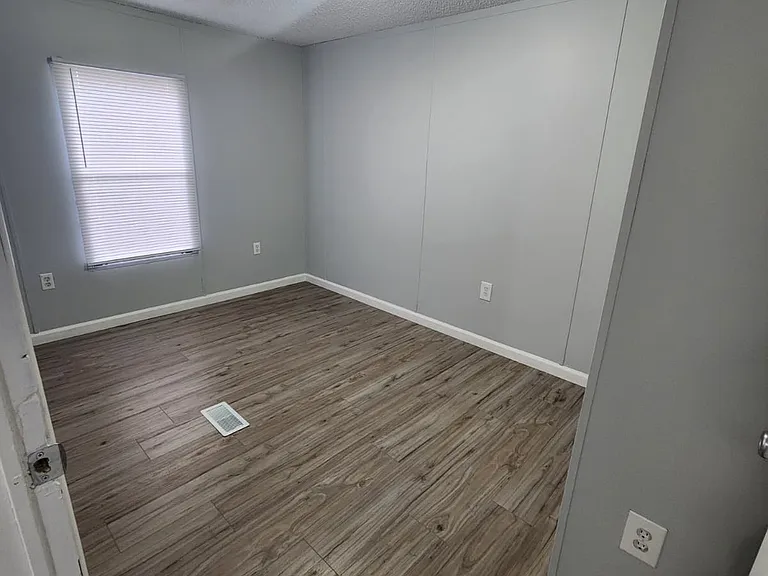 Court Fairview — Photo 21