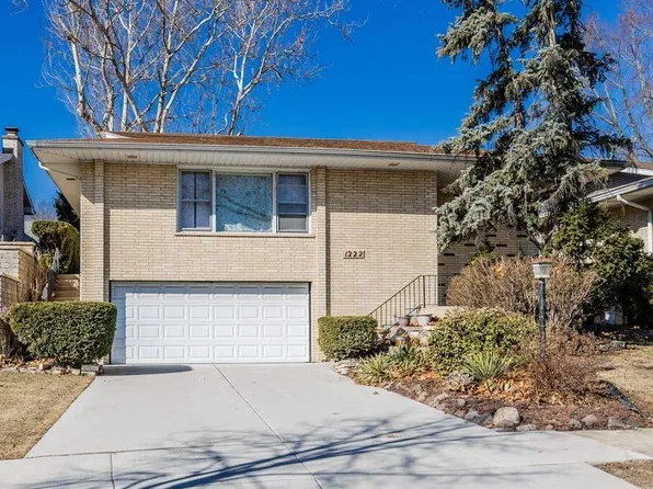 1222 Woodside Ave, La Grange Park, IL 60526