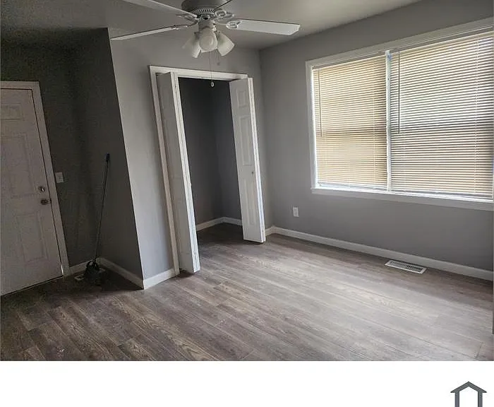 815 Bell Dr — Photo 2