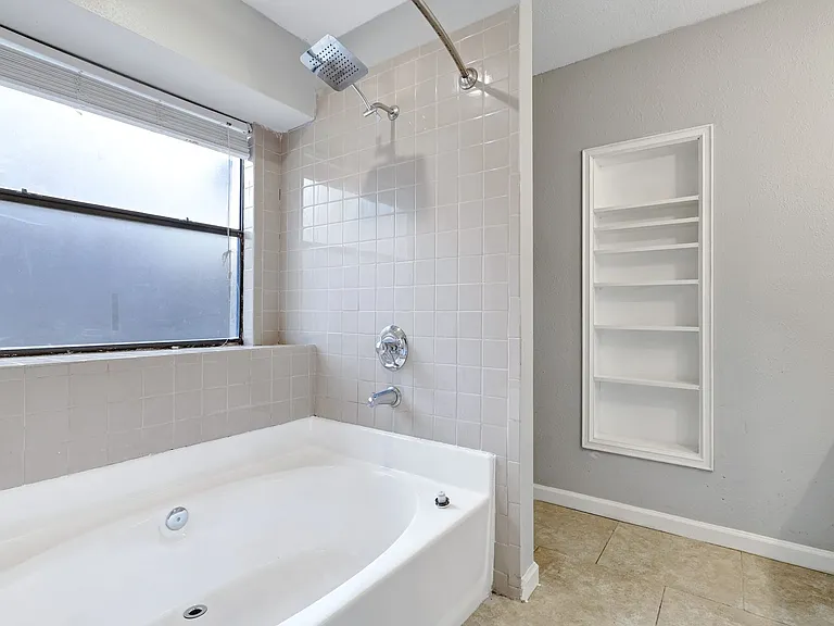 8615 Timber Ldg — Photo 13