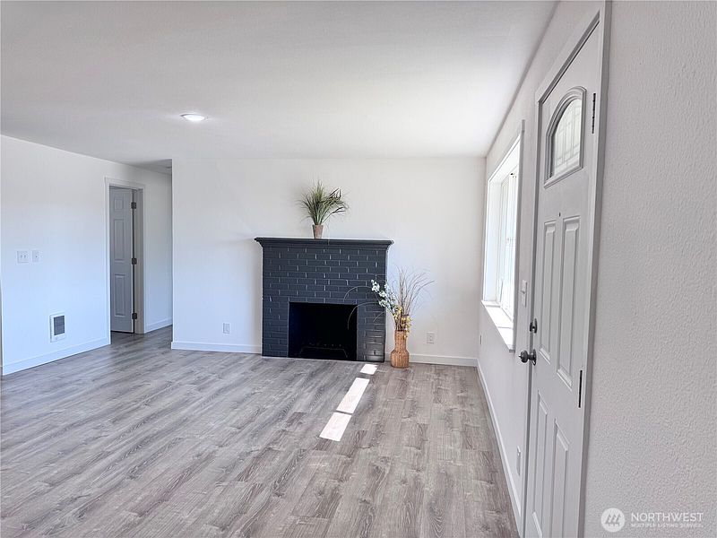 4th image of 1821 S 19th Street