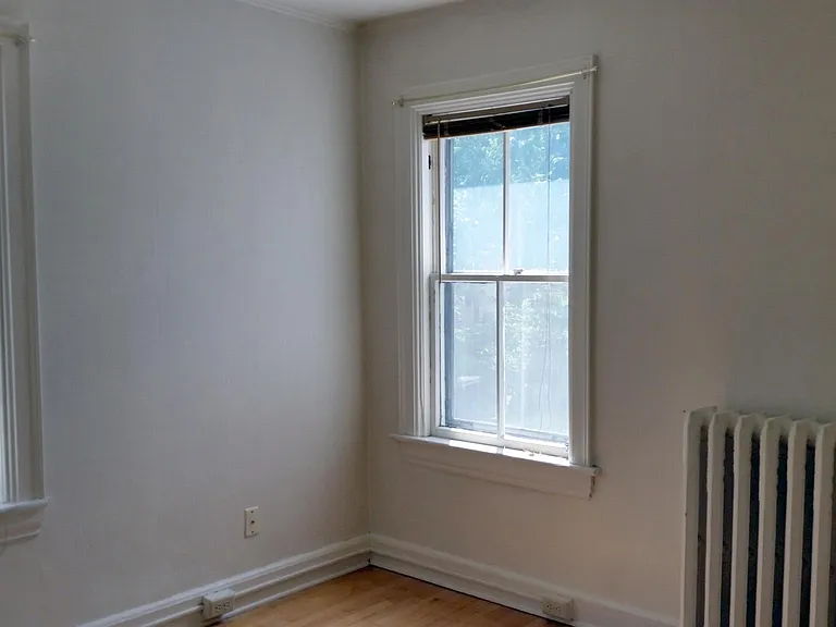 31 School St #4 — Photo 14