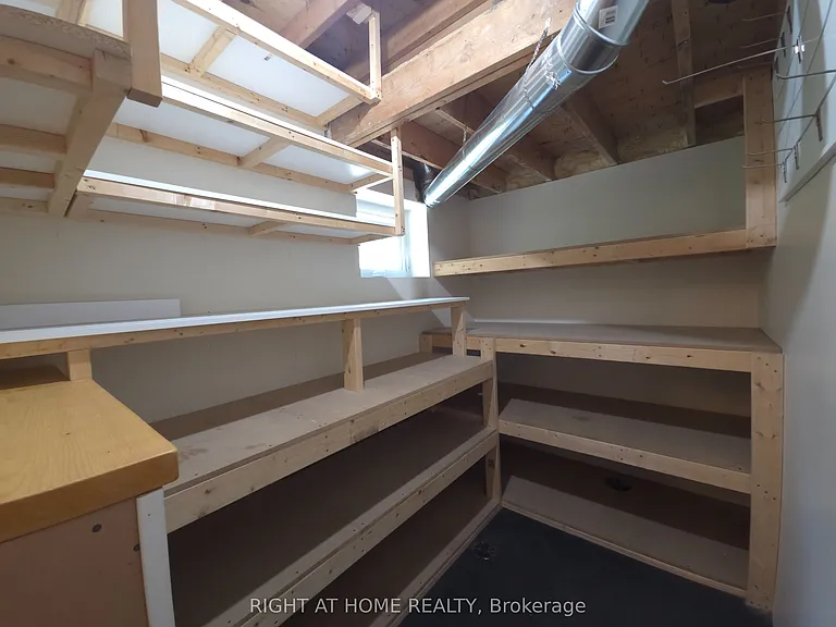 1570 Lewes Way #LOWER — Photo 15