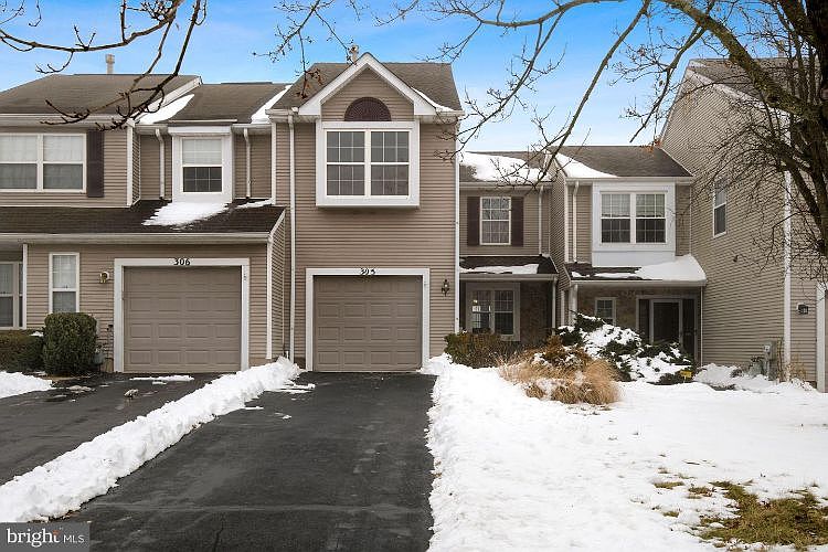 1st image of 305 Sequoia Dr