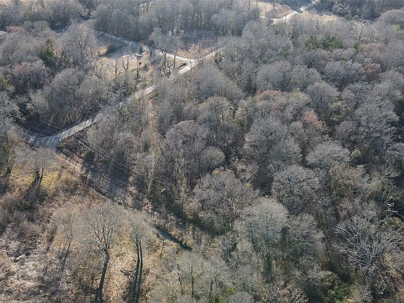 3rd image of Center St