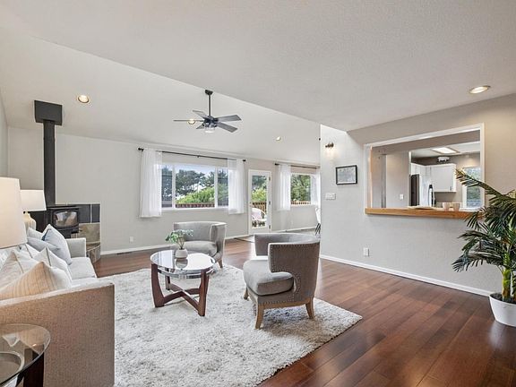 5th image of 909 Etheldore St