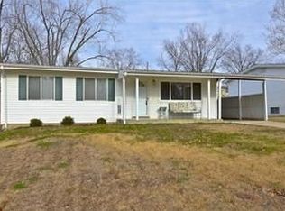 113 Yankee Dr, Saint Charles, MO 63303