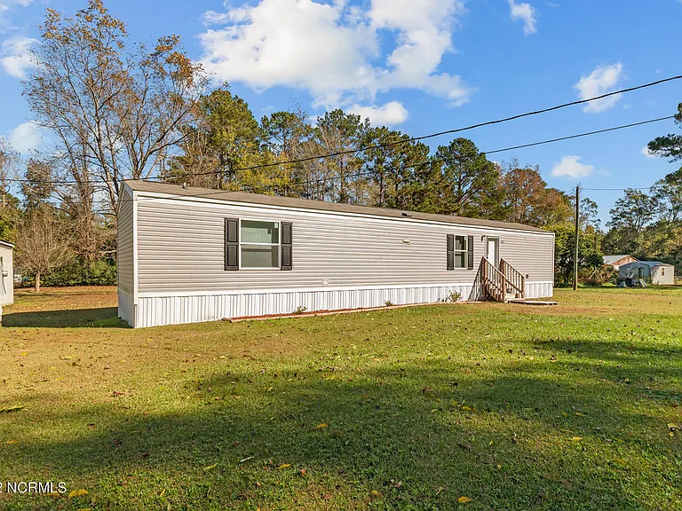 207 Patrick Alan Ln — Photo 2