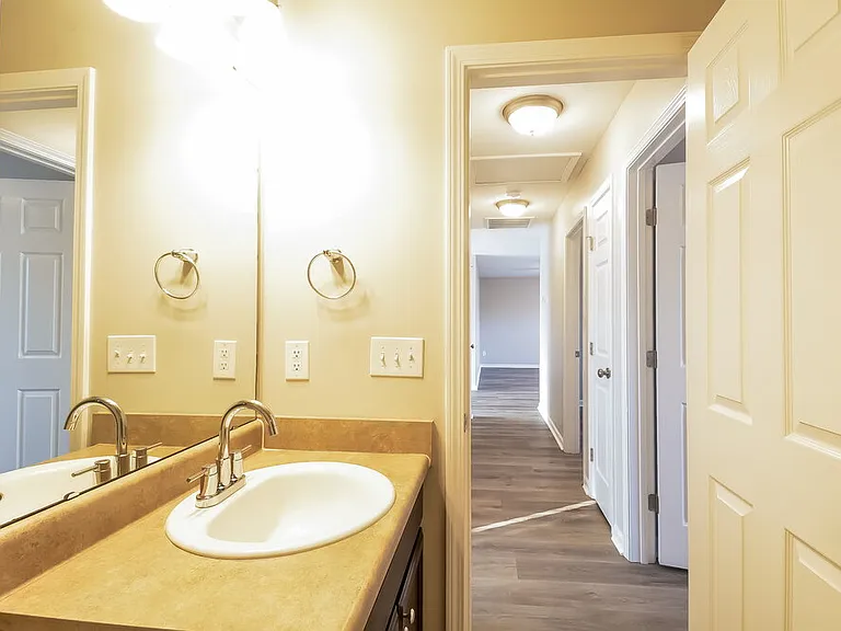 138 Johnston Farms Dr — Photo 8
