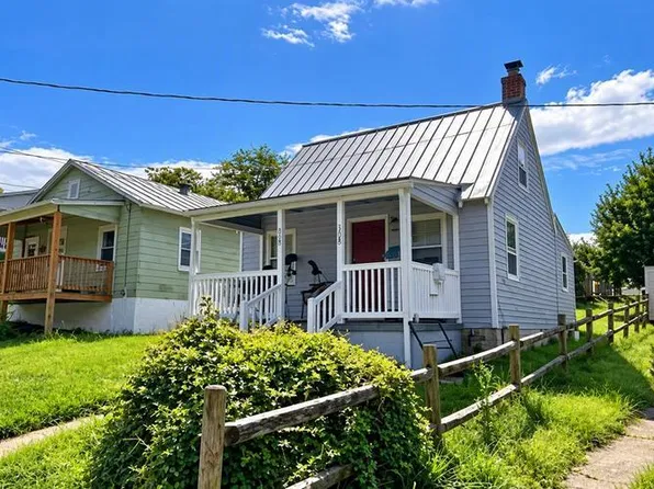 218 Taylor St, Lexington, VA 24450