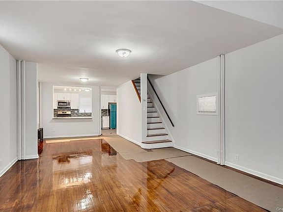 4th image of 4420 Bruner Ave