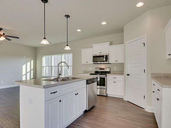 3rd image of 436 Mill Stone Ln