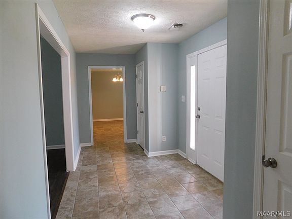 4th image of 2529 Grandview Rd