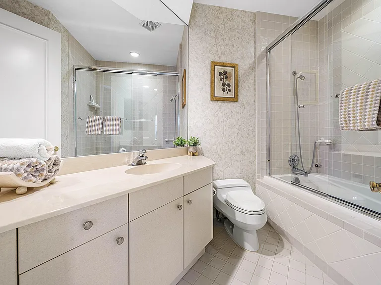 59 Saint James Dr — Photo 22