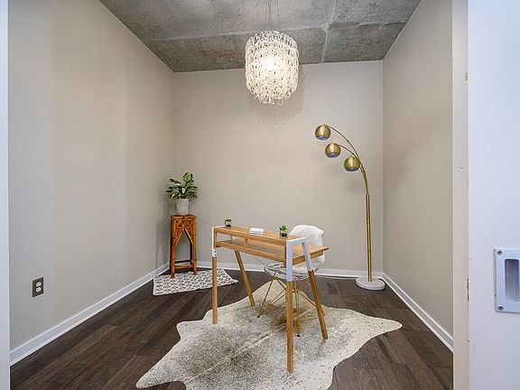 4th image of 600 12th Ave S APT 741
