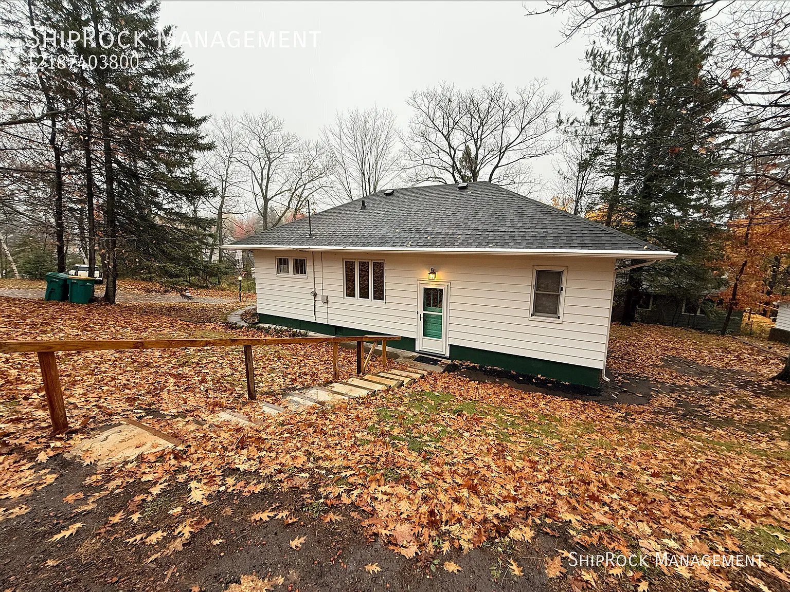 2315 Vermilion Road — Photo 2