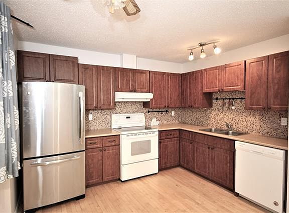5th image of 10787 31st Ave NW