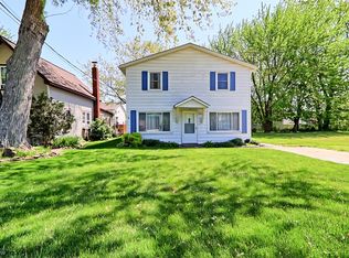 1057 Adams St, Vermilion, OH