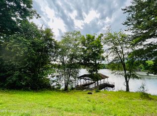 1009 N Dogwood Ln, Hickory Flat, MS 38633