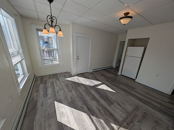 4th image of 91 6th St APT 2