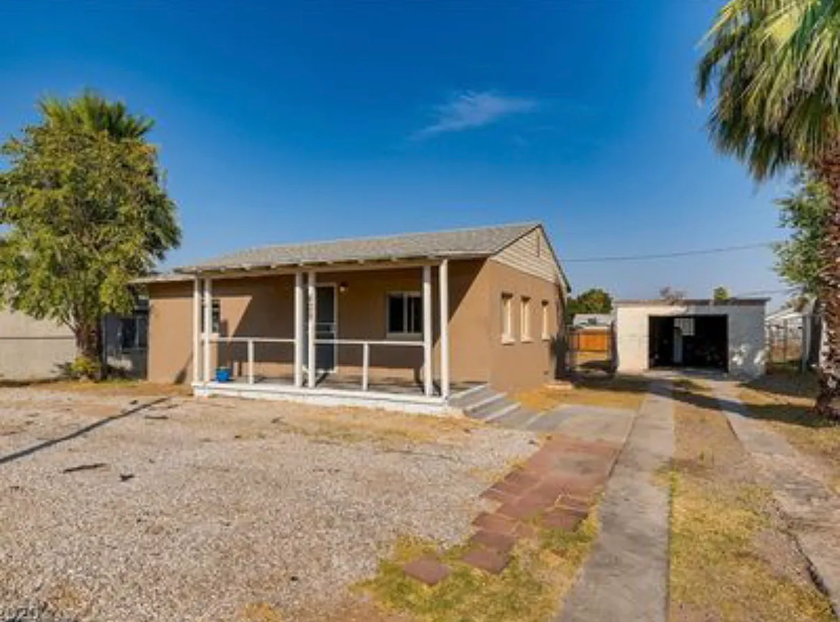 2 bed, 864 sqft, $1,500 — Photo 1