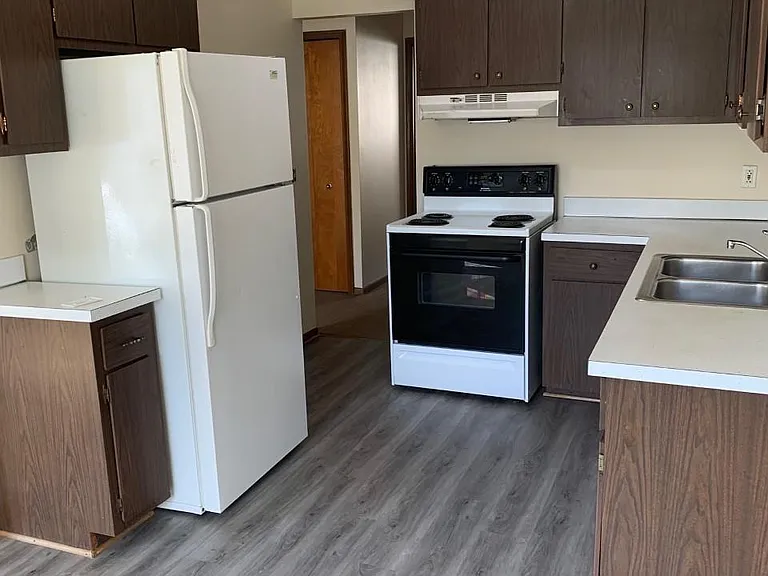 45864 Cass Ave #2 — Photo 4