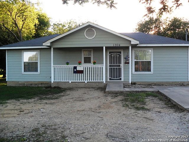1st image of 1304 Avenue H