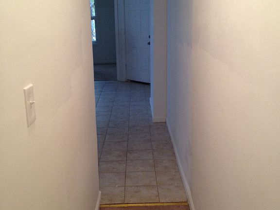 4th image of 84 N Park St APT 3