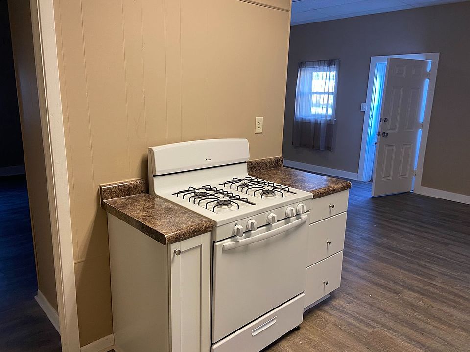 1st image of 801 Des Moines St #3
