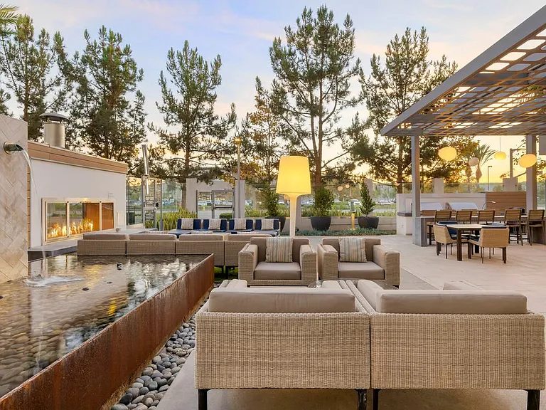 Phase III Outdoor Lounge