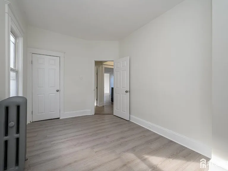 377 Delavan St #2 — Photo 16