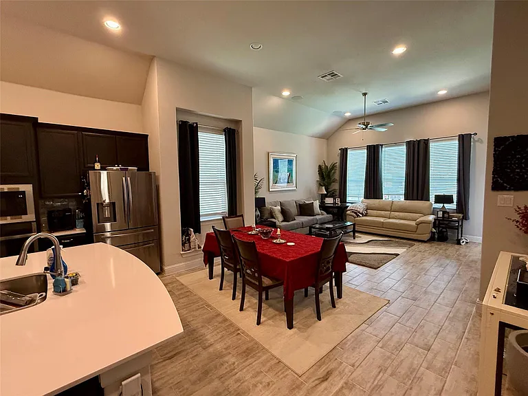 6804 Covina Ln — Photo 9