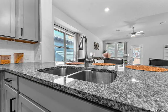 11675 Folsom Pass — Photo 15