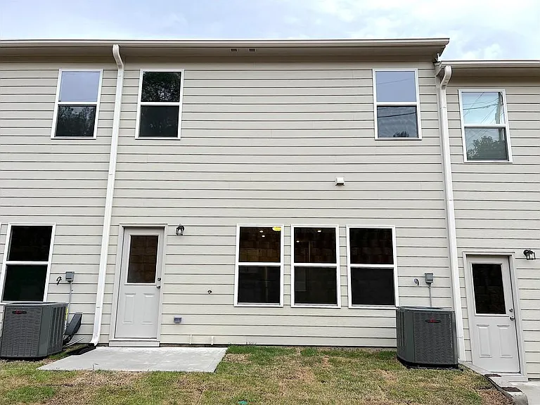 4113 Oakwood Terrace Ct — Photo 15