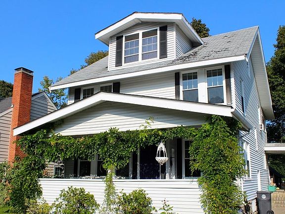 2nd image of 46 Lamoille Ave