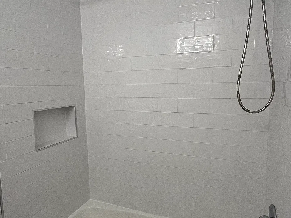 Full size ceramic tub and shower