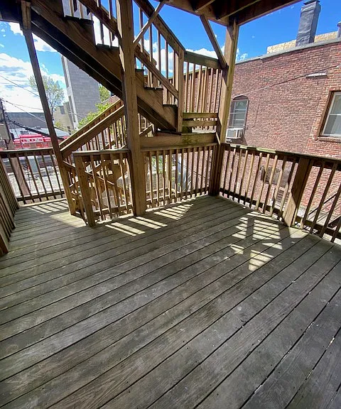 312 Meridian St #1 — Photo 16