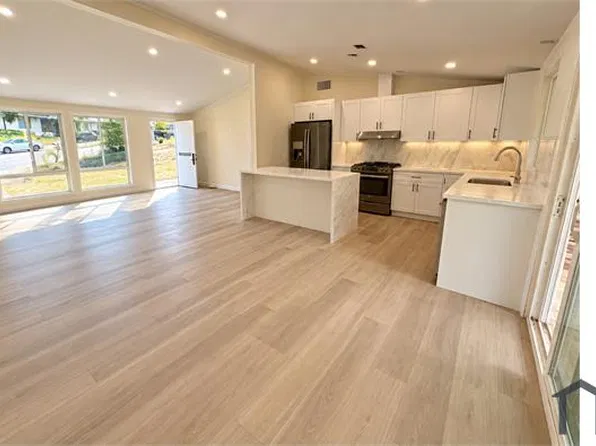 12332 Luna Pl, Granada Hills, CA 91344