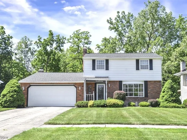 7120 Lakeview Dr, Parma, OH 44129