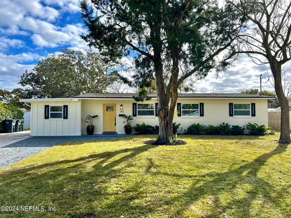 740 REDFIN Drive, Atlantic Beach, FL 32233